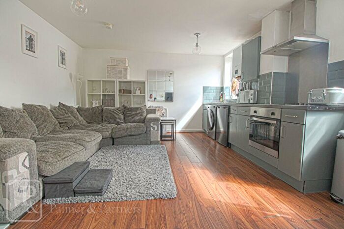 2 Bedroom Apartment To Rent In Northgate Street, Colchester, Essex, CO1