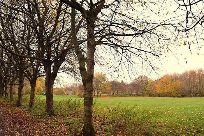 2 Bedroom Flat To Rent In Broughton Road, Broughton, Edinburgh, EH7