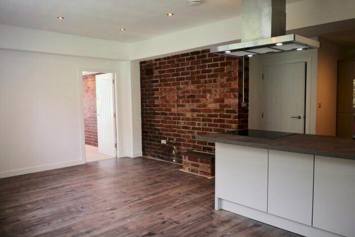 1 Bedroom Flat To Rent In Bawtry Road, Rotherham S60