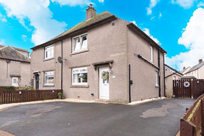 3 Bedroom Semi-Detached House For Sale In Lochhead Avenue, Denny, FK6