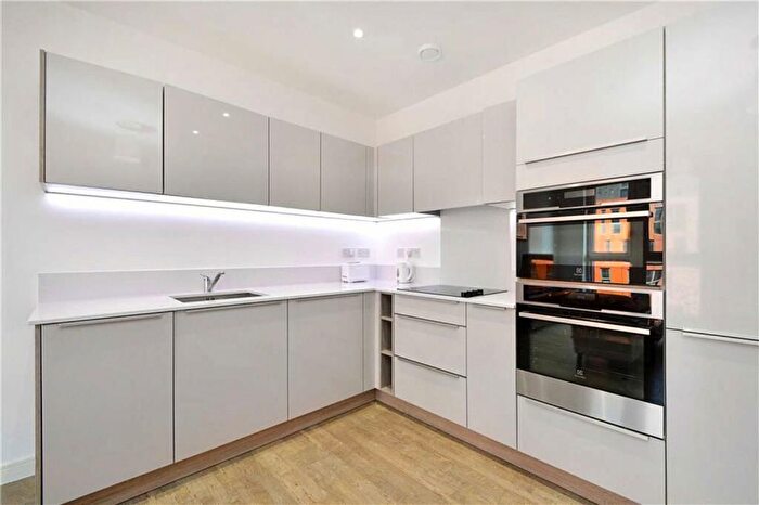 1 Bedroom Flat To Rent In Cable Walk, London, SE10