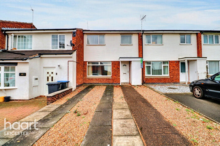 3 Bedroom Terraced House For Sale In Forest Rise, Leicester, LE6