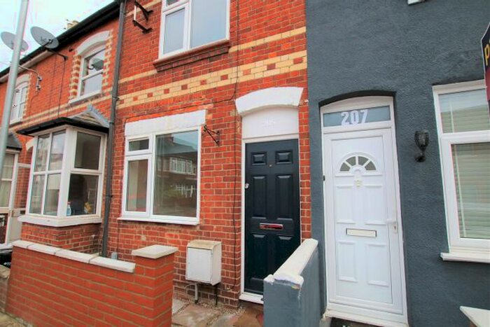 2 Bedroom Terraced House To Rent In Wykeham Road, Reading, RG6