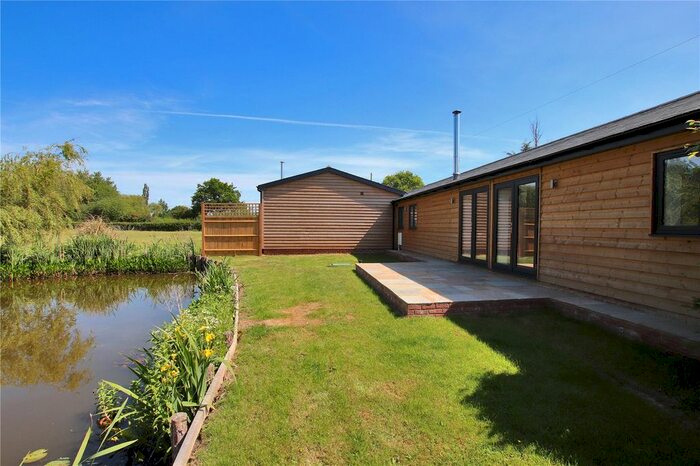 4 Bedroom Semi-Detached House For Sale In Duckies Farm, Headcorn Road, Headcorn, Kent, TN27