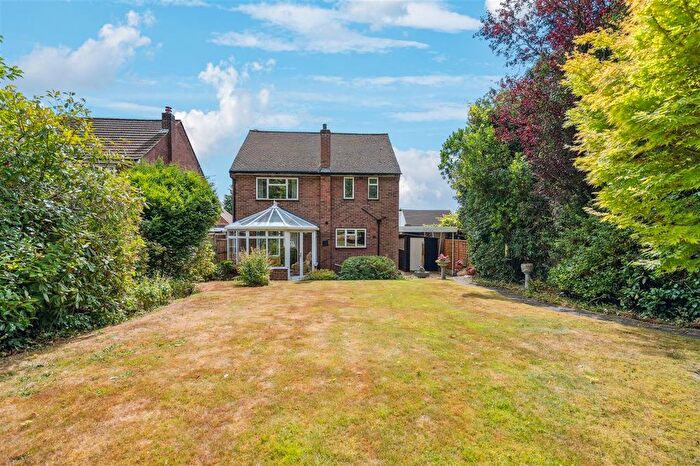 3 Bedroom Detached House For Sale In Nightingale Way, Denham, UB9