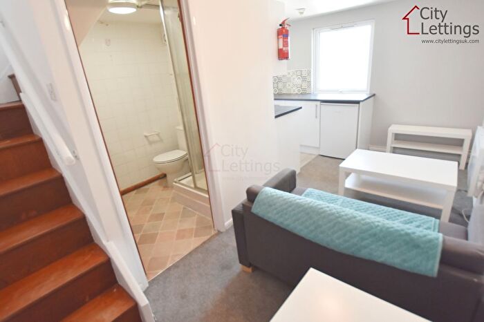 1 Bedroom Flat To Rent In Cobden Street, Lenton, NG7