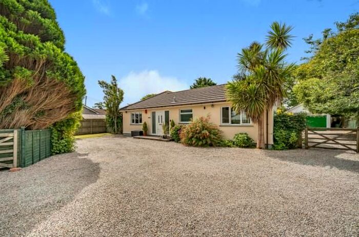 3 Bedroom Detached Bungalow For Sale In Leedstown, Hayle, Cornwall, TR27