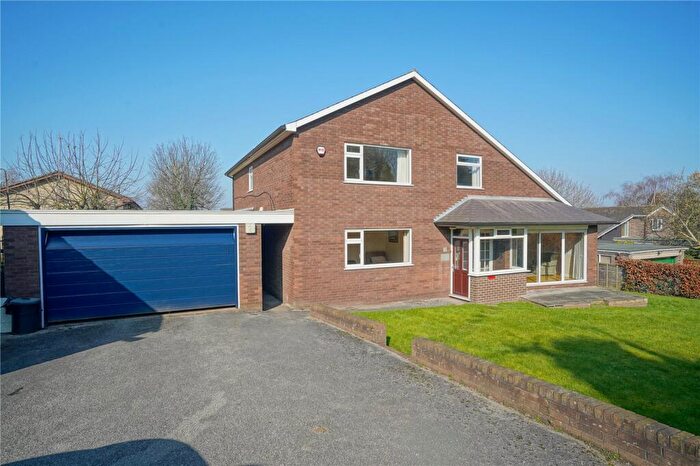 4 Bedroom Detached House For Sale In Moorgate Lane, Rotherham, South Yorkshire, S60