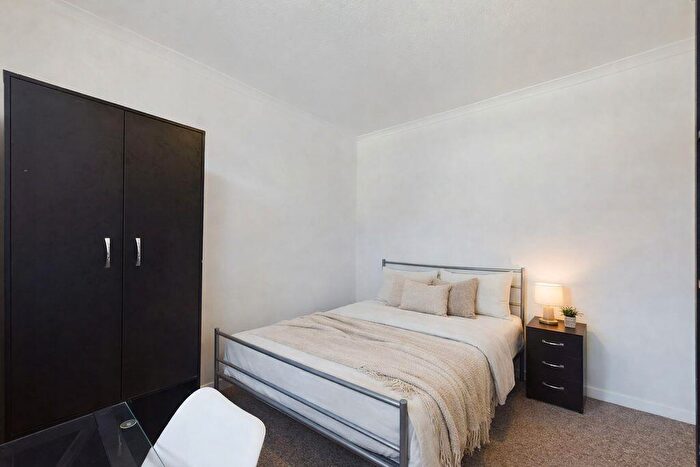 2 Bedroom Apartment To Rent In Coombe Terrace, Brighton, BN2