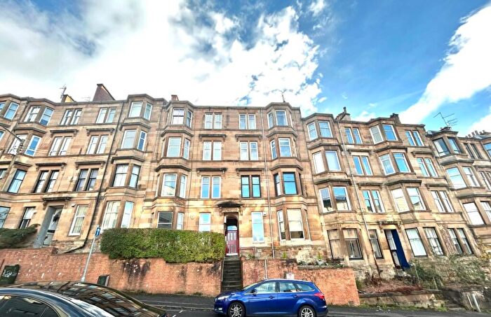 2 Bedroom Flat To Rent In Flat /, Oban Drive, Glasgow, G20