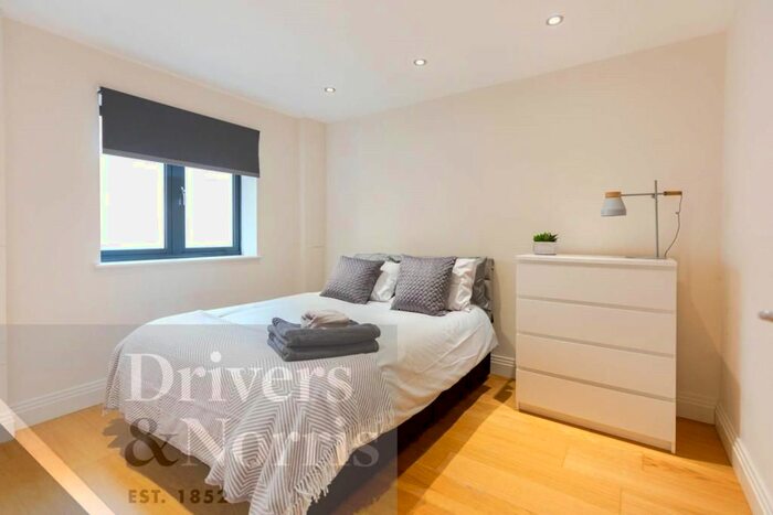 4 Bedroom Mews House To Rent In Lotus Mews, Sussex Way, London, N19