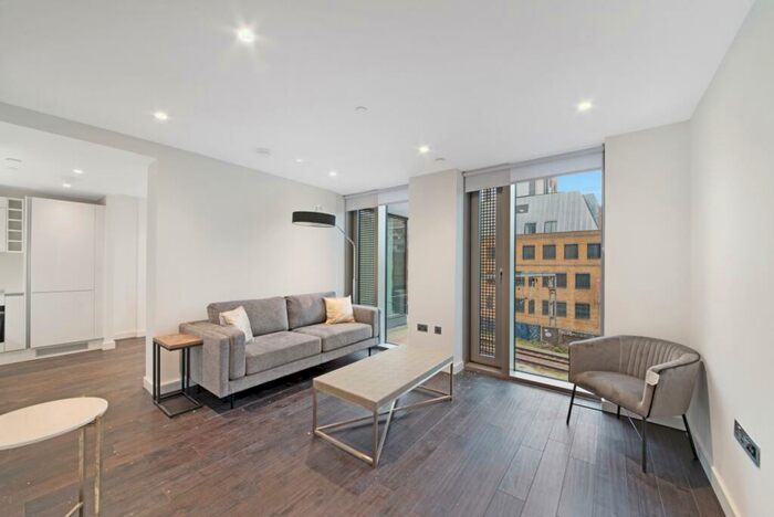1 Bedroom Flat To Rent In Royal Mint Street, Tower Hill, London, E1