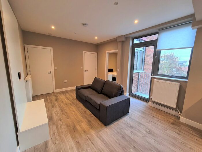 1 Bedroom Flat To Rent In Flat, - Exchange Road, Watford, WD18