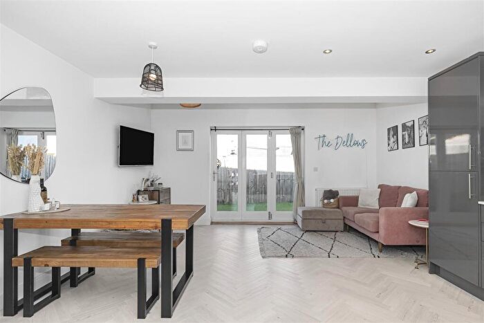 1 Bedroom Terraced House To Rent In Chewton Close, Keynsham, BS31