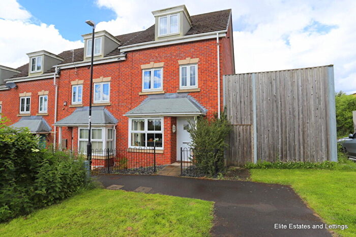 4 Bedroom Town House For Sale In Shaftsbury Park, Houghton Le Spring, DH5