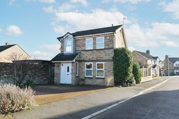 3 Bedroom Detached House For Sale In Cranfield Place, Somersham, PE28