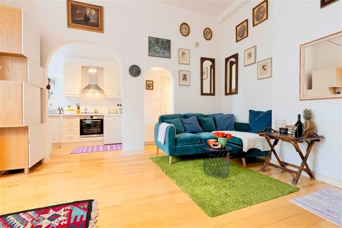 2 Bedroom Flat To Rent In Belsize Place, Belsize Village, Belsize Park, NW3