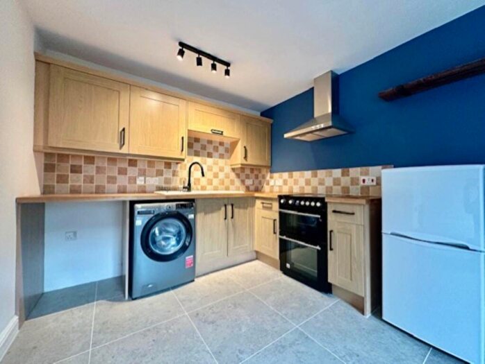 1 Bedroom Flat To Rent In Portway, Frome, BA11