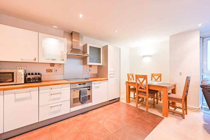 2 Bedroom Flat For Sale In Oceanis Apartments, , Royal Docks, London, E16