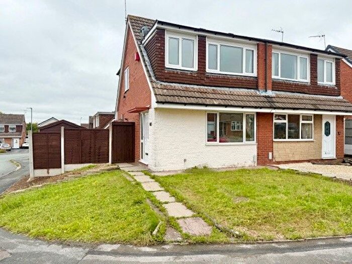 3 Bedroom Semi-Detached House To Rent In Seagull Close, Crewe, CW1