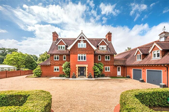 5 Bedroom Detached House For Sale In Springwood Park, Tonbridge, Kent, TN11