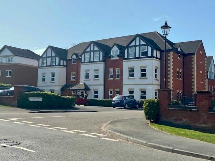 1 Bedroom Flat To Rent In Tudor Way, Sutton Coldfield, West Midlands, B72
