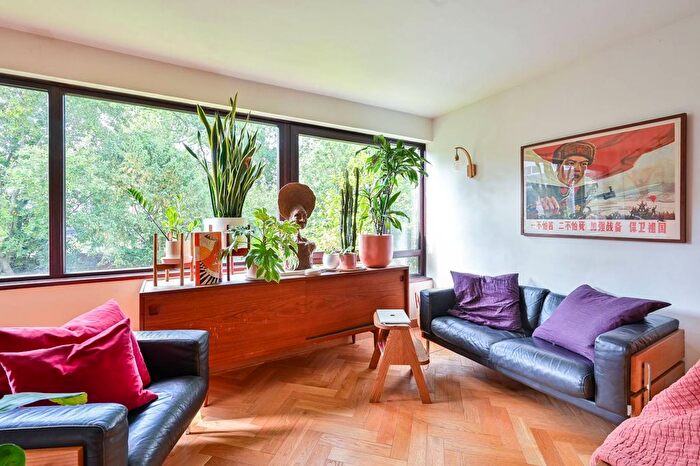 1 Bedroom Studio To Rent In Bampton Road, Forest Hill, London, SE23