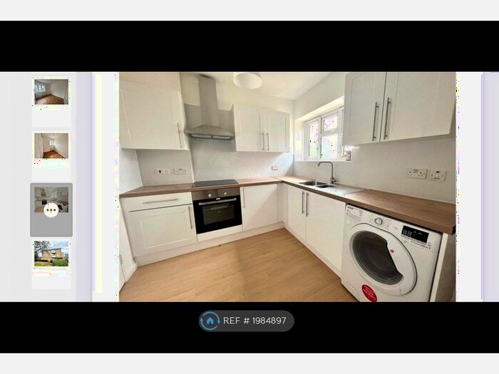 4 Bedroom Flat To Rent In Flatford House, London, SE6
