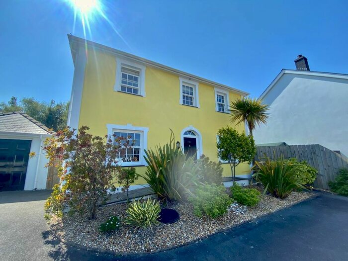 4 Bedroom Property For Sale In Stad Craig Ddu, Llanon, SY23