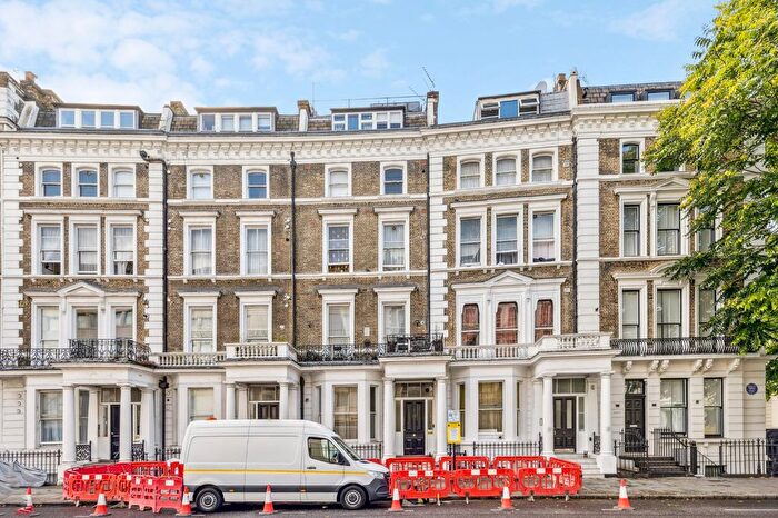 2 Bedroom Flat For Sale In Collingham Road, Earls Court, SW5