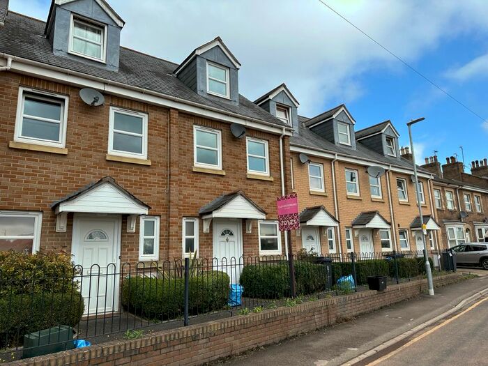 3 Bedroom Terraced House To Rent In Canal Road, Taunton, TA1