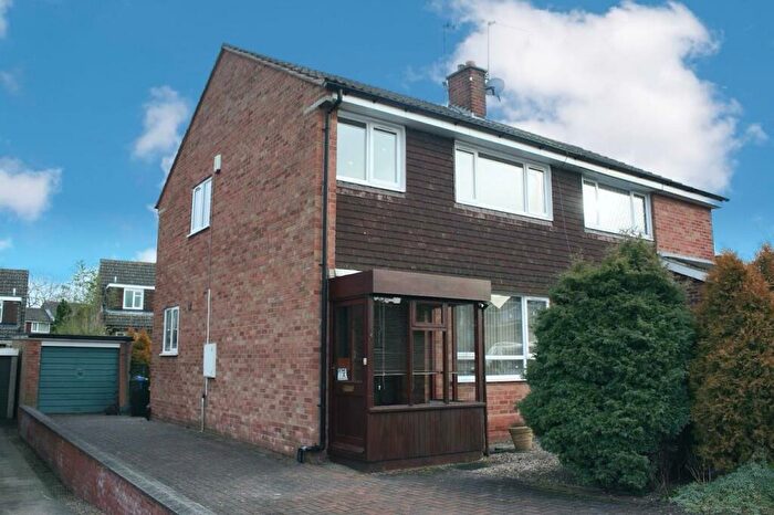 3 Bedroom Detached House To Rent In Roydon Close, Mickleover, DE3