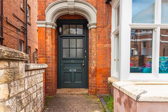 1 Bedroom Flat For Sale In Albany Terrace, Leamington Spa, CV32