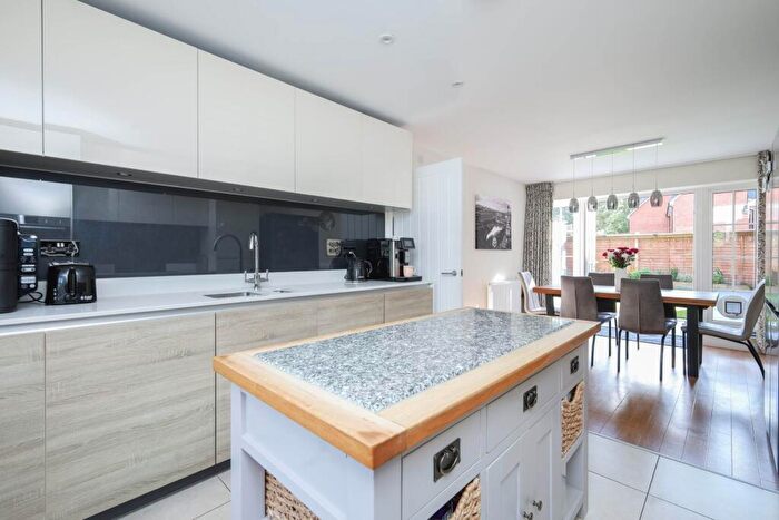 4 Bedroom Detached House For Sale In Cook Way, Horsham, RH12
