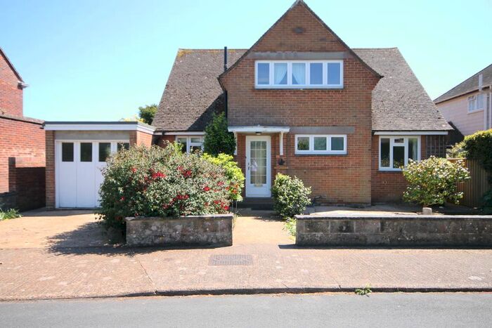 4 Bedroom Detached House To Rent In St. James Close, Yarmouth, PO41