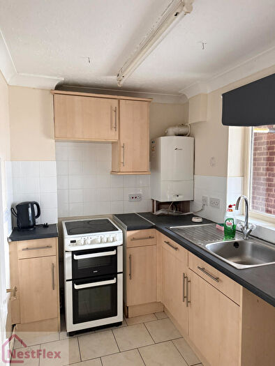 2 Bedroom Flat To Rent In High Street, Holbeach, Spalding, Lincolnshire, PE12