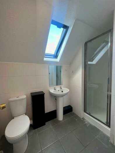 Flat To Rent In Jasmine Gardens, Hatfield, AL10