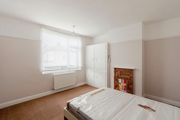 3 Bedroom End Terrace House For Sale In Filton Grove, Horfield, Bristol, BS7