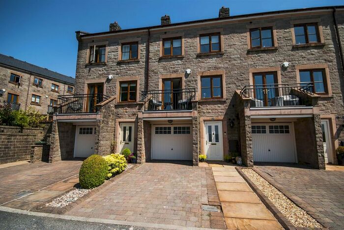 3 Bedroom Town House For Sale In Lodge Mill Lane, Ramsbottom, Bury, BL0