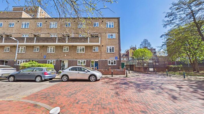 3 Bedroom Flat For Sale In Opal Street, London, SE11