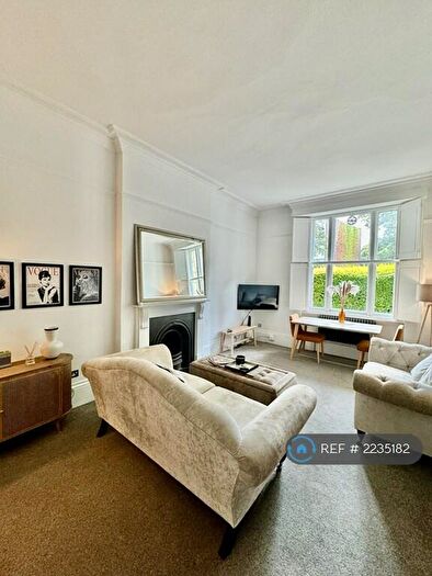 1 Bedroom Flat To Rent In Gloucester Avenue, London, NW1