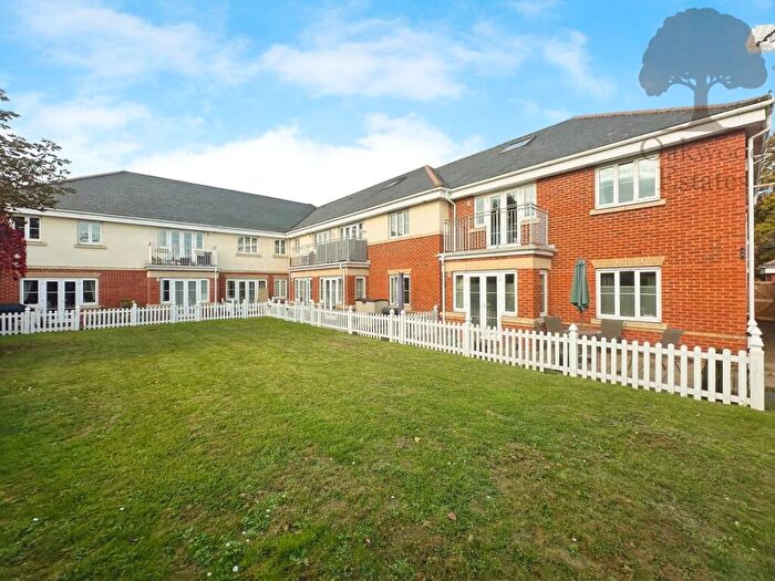2 Bedroom Apartment To Rent In London Road, Loudwater, HP10
