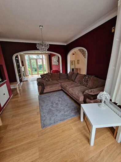 4 Bedroom Semi-Detached House For Sale In Wellburn Park, Jesmond, Newcastle Upon Tyne, NE2