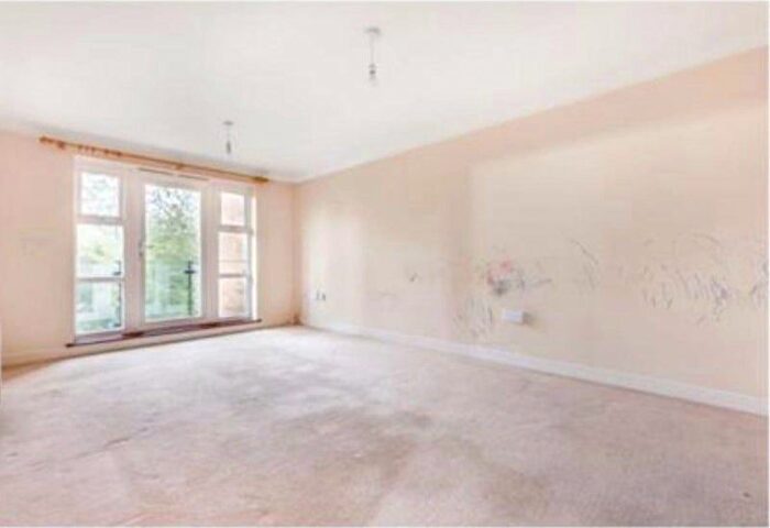 1 Bedroom Flat To Rent In Glebelands Close, London, N12