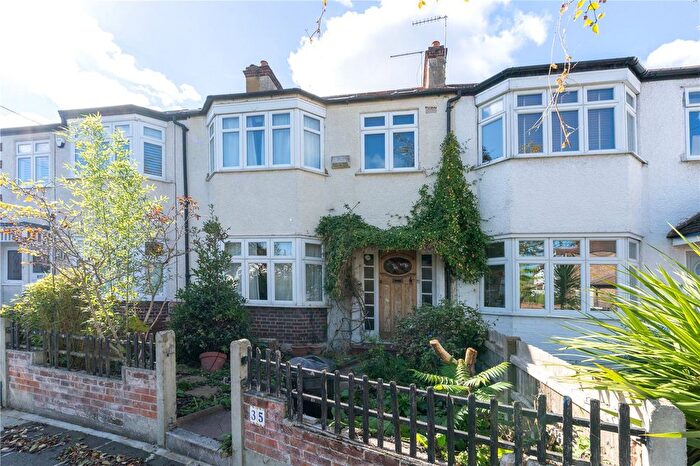 4 Bedroom Terraced House For Sale In Cross Deep Gardens, Twickenham, TW1