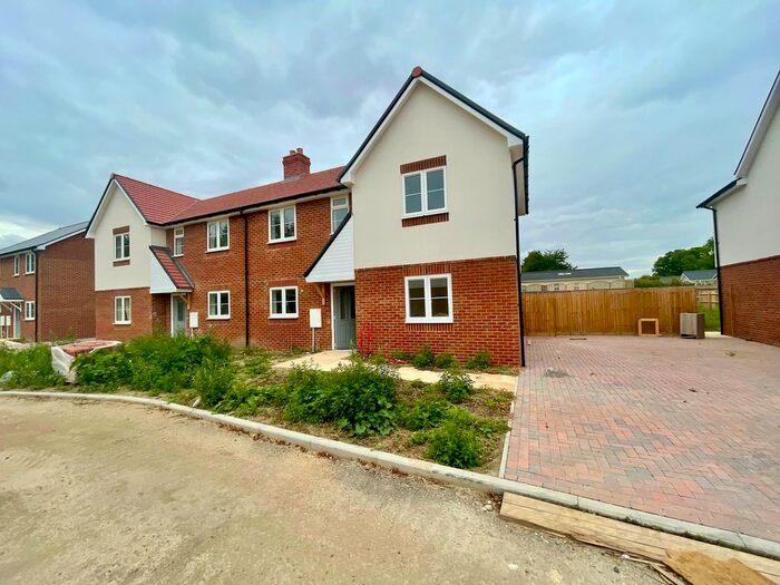 2 Bedroom Semi-Detached House To Rent In Shaw Close, Fowlmere, SG8