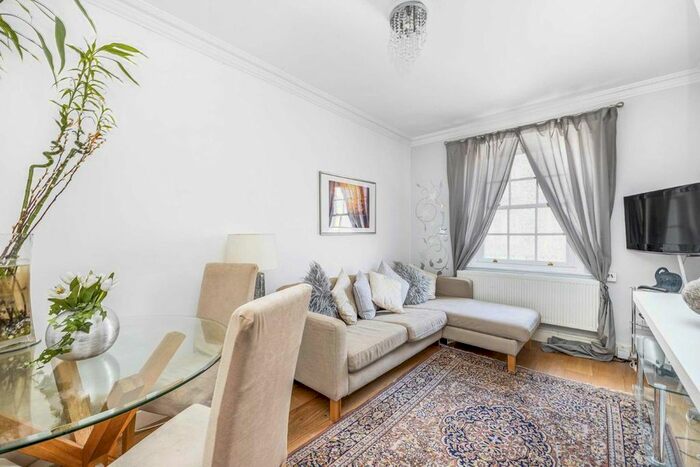 1 Bedroom Flat To Rent In Peabody Estate, Vauxhall Bridge Road, London, SW1V