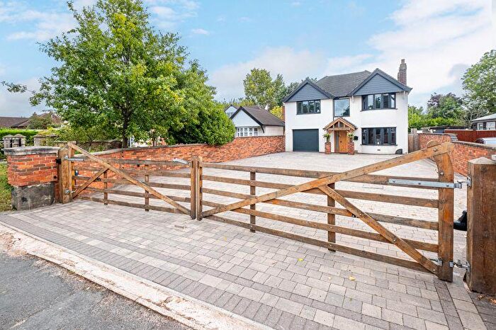 5 Bedroom Detached House For Sale In Watling Street, Mile Oak, Tamworth, - Modern Detached Family Home, B78