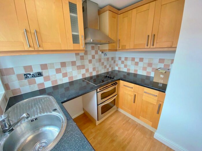 2 Bedroom Flat To Rent In Airedale Court, Chester Avenue, Poulton-Le-Fylde, FY6