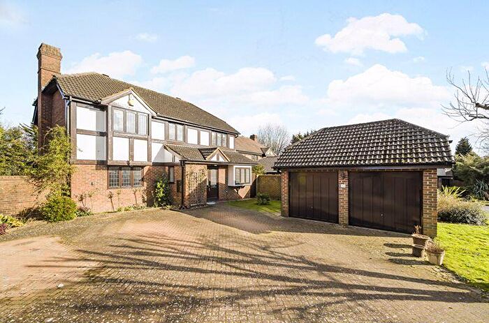 4 Bedroom Detached House To Rent In Ensign Close, West Purley, CR8